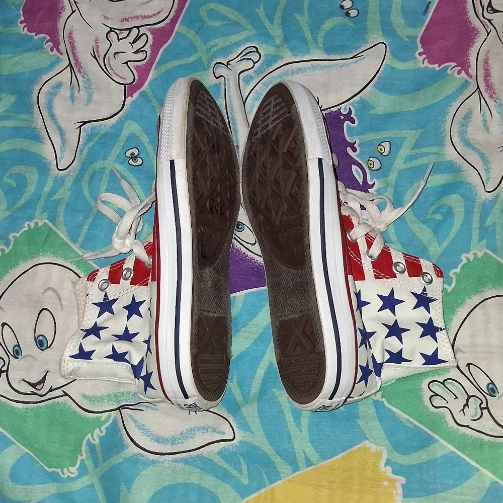 Converse youth size